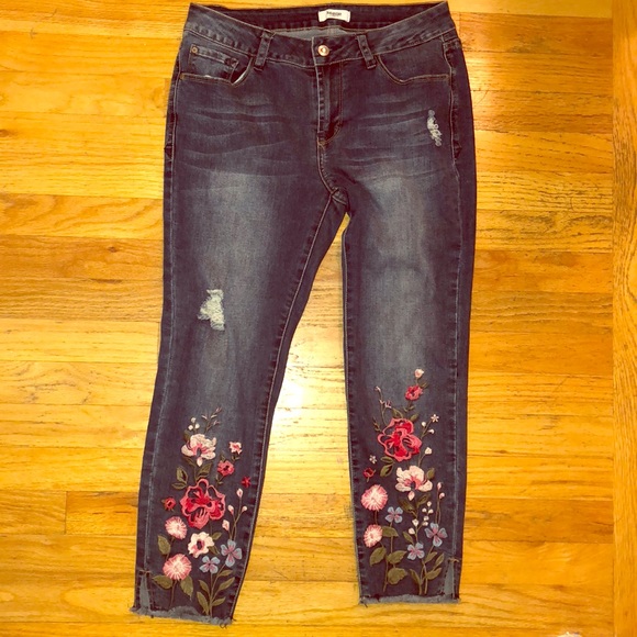 Kensie Denim - Kensie Flowered Ripped Jeans